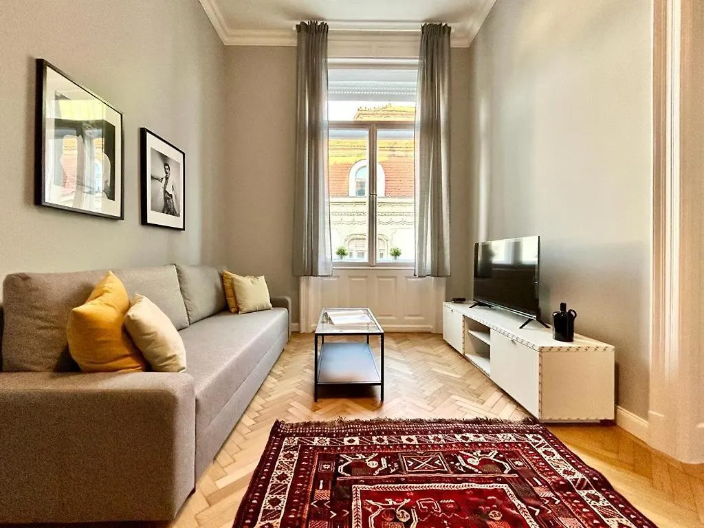Gellert Danube Panorama Apartment Будапешт